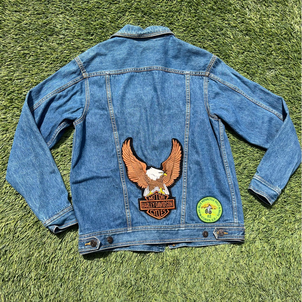 Vintage Women's Sasson Denim Jacket w Motorcycle Patches Size Medium - Picture 1 of 10